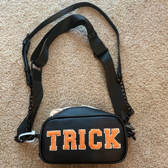 Betsey Johnson Handbags - Betsey Johnson *NWOT* Double-Sided 2 in 1 Trick Or Treat Halloween Crossbody Bag